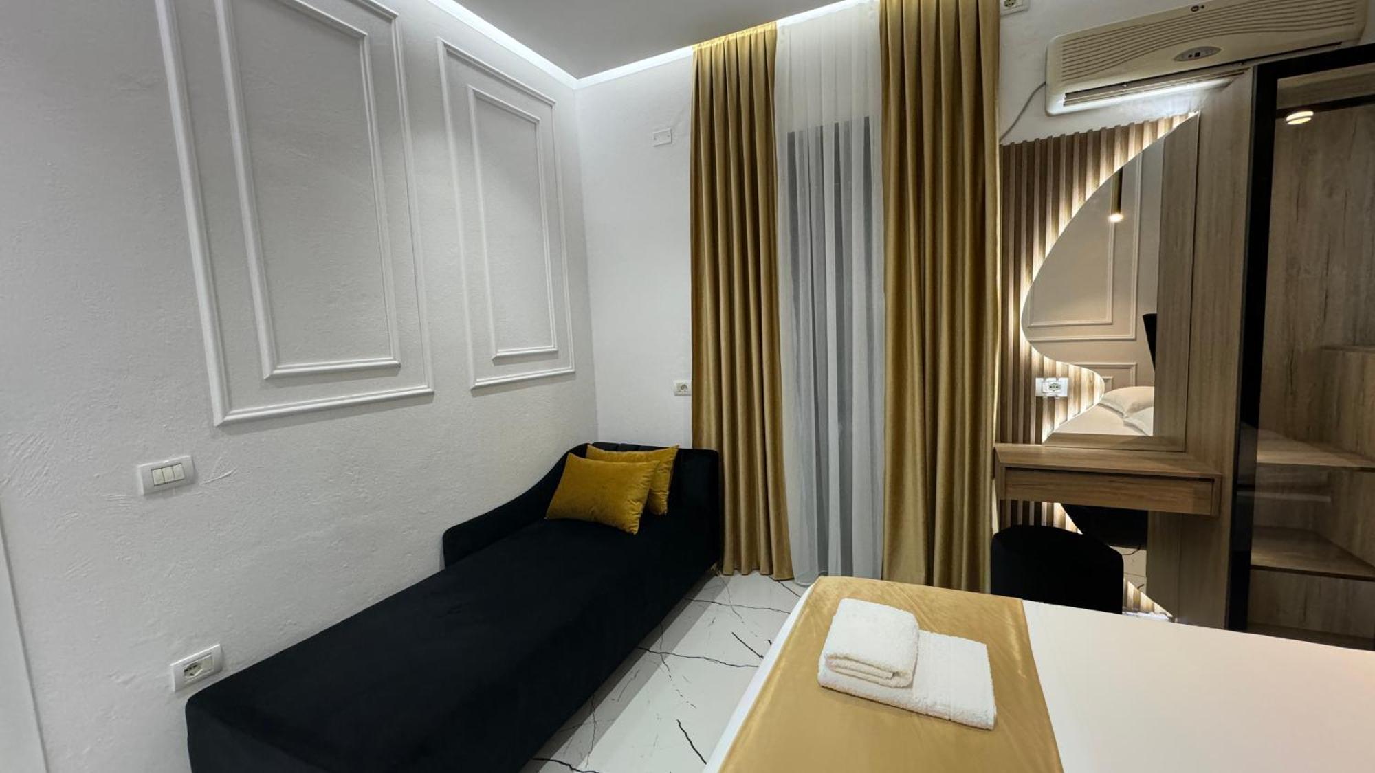 Apartments Costa Azzurra Velipojë Екстериор снимка