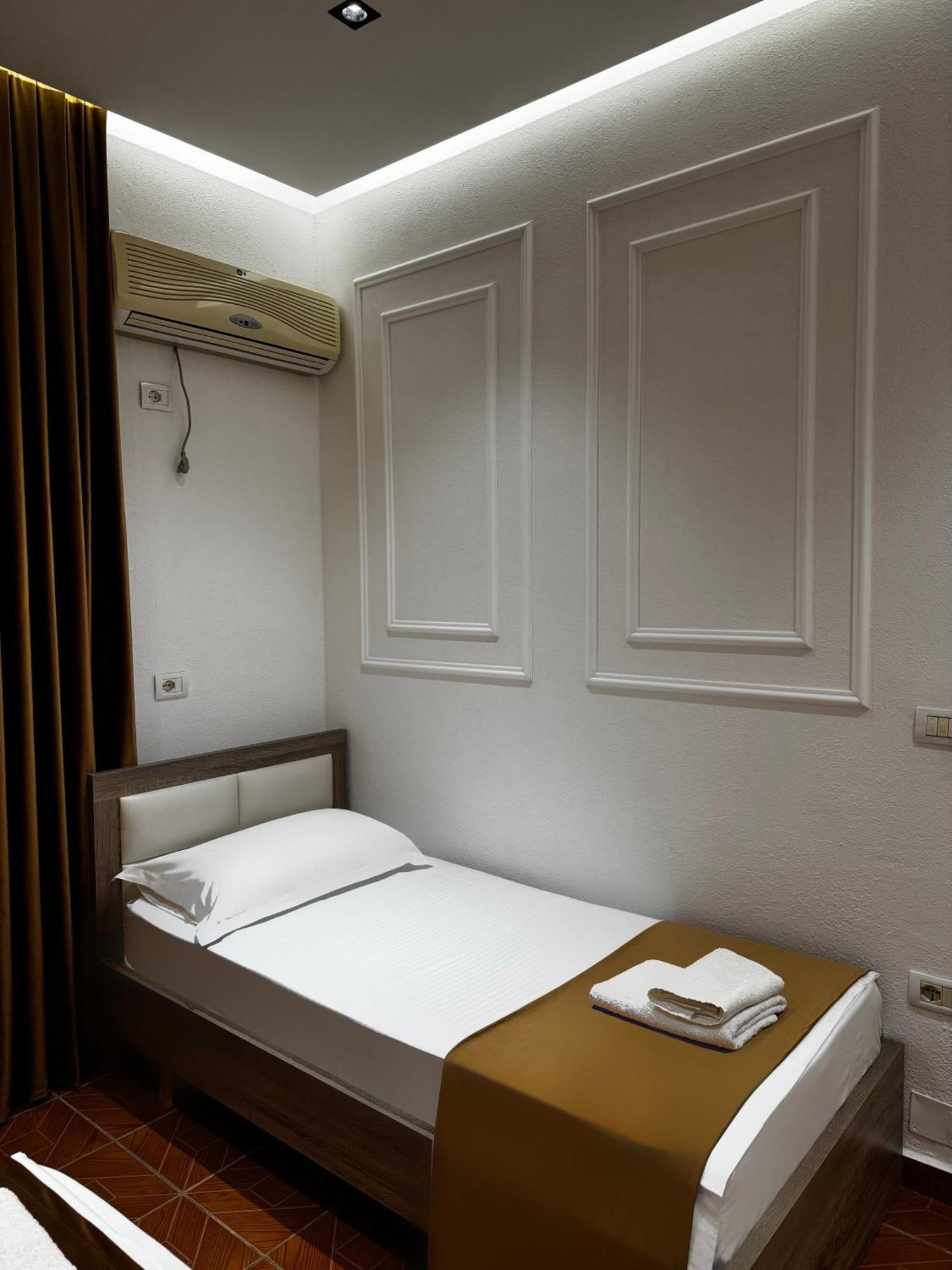 Apartments Costa Azzurra Velipojë Екстериор снимка