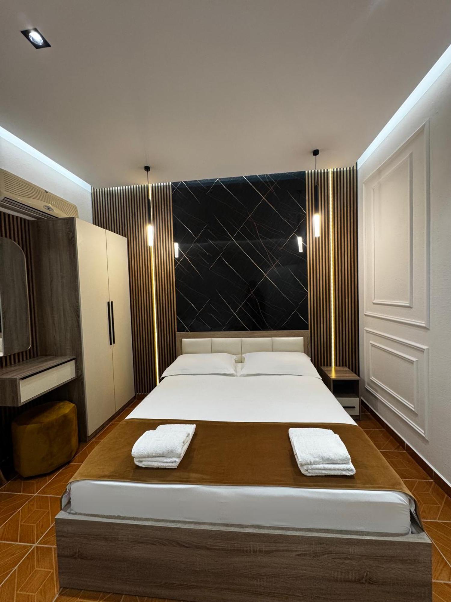 Apartments Costa Azzurra Velipojë Екстериор снимка